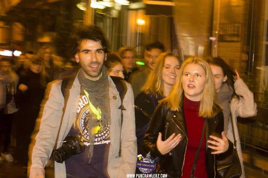Explore Istanbul Night Life: Pub Crawl - Music, vibes, and the mix of traditional and modern energy