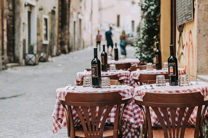 Florence Pub Crawl in the Old Town - Stop 3: Via Ghibellina games, drinks, and a real social finish