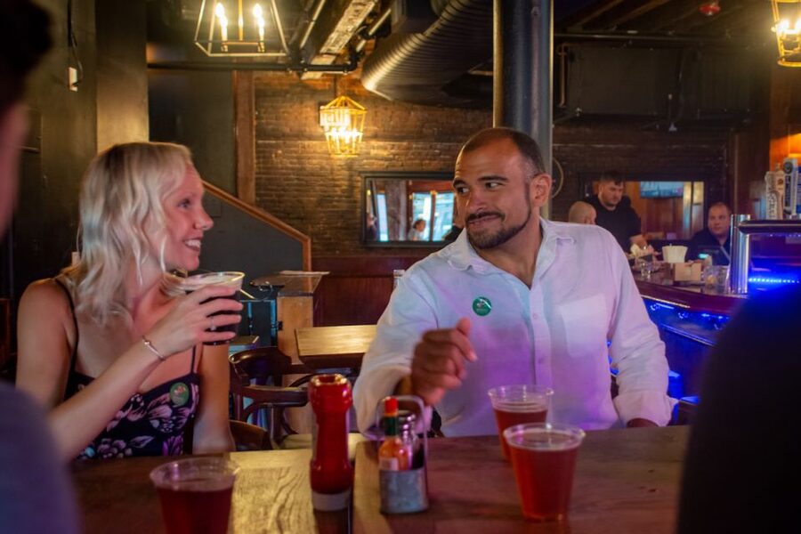 Fort Worth: Stockyards History Tour Pub Crawl - Beer and cowboy life: the first 30 minutes that set the tone