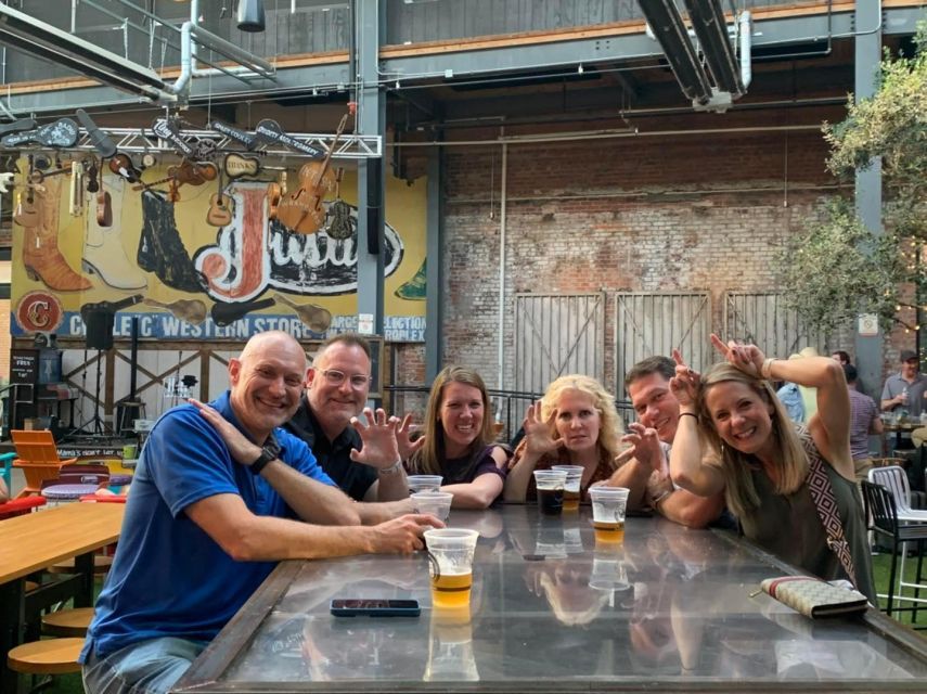 Fort Worth: Stockyards History Tour Pub Crawl - What to bring (and what not to forget)