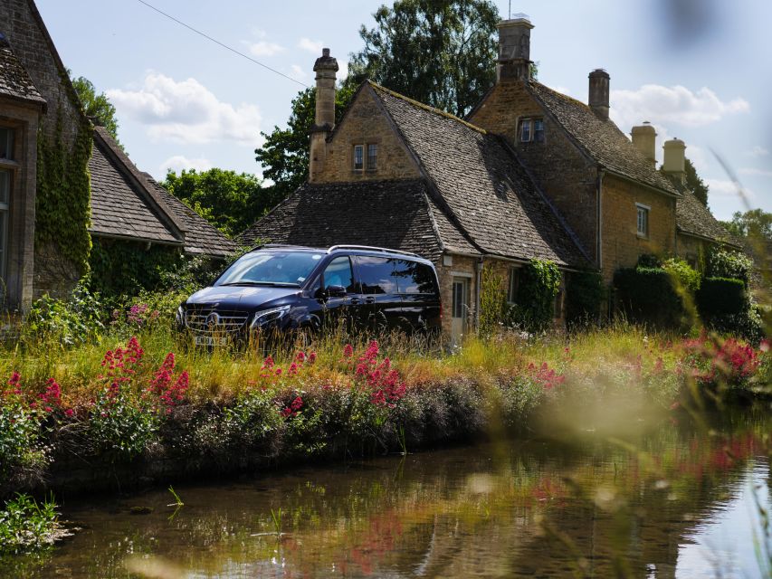 From London: Oxford, Cotswolds & Country Pub Lunch - Burford’s River Windrush view and churchyard woolsack tombs