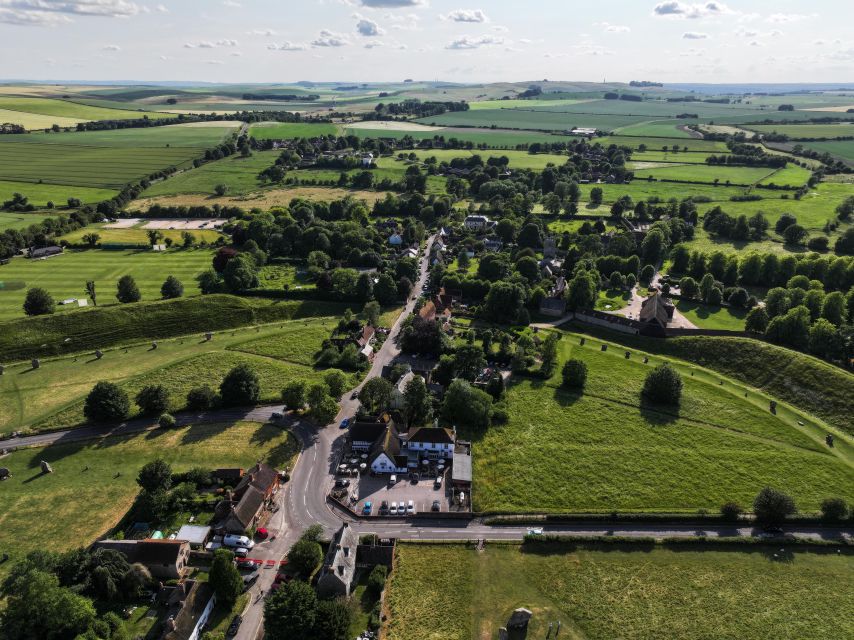 From London: Oxford, Cotswolds & Country Pub Lunch - Stow-on-the-Wold market square and the return via Chipping Norton