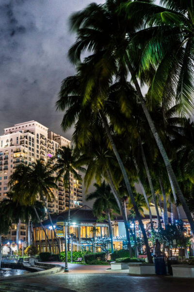 Ft. Lauderdale: Boos and Booze Haunted Pub Crawl - The 2-Hour Format Across Up To Four Stops (And What That Means For You)