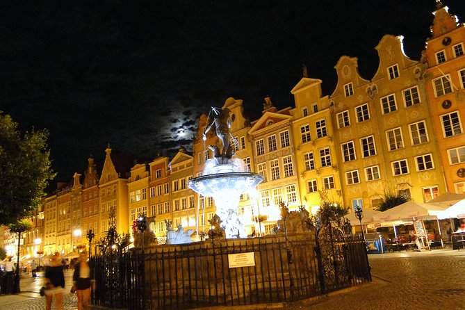 Gdansk Pub Crawl with Free Drinks - Who This Pub Crawl Fits Best (and Who Should Skip It)