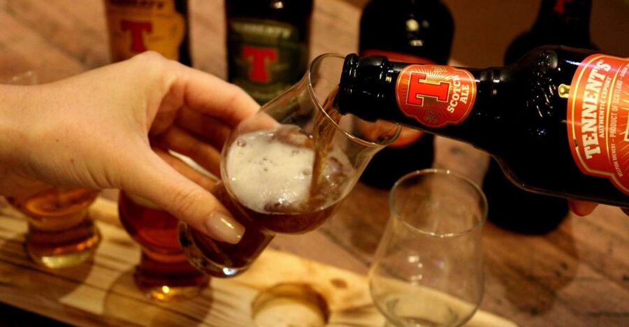 Glasgow: Beer Flight with a Haggis Taster in a Glasgow pub - The host experience and why it feels like Glasgow, not a performance