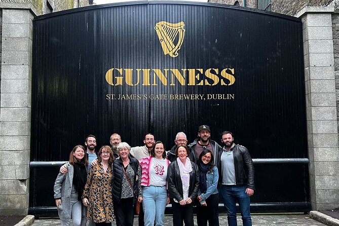 Guinness Storehouse: Entry ticket + Perfect Pint Pub Tour - Dublin by bus: O’Connell Street and the Spire orientation boost