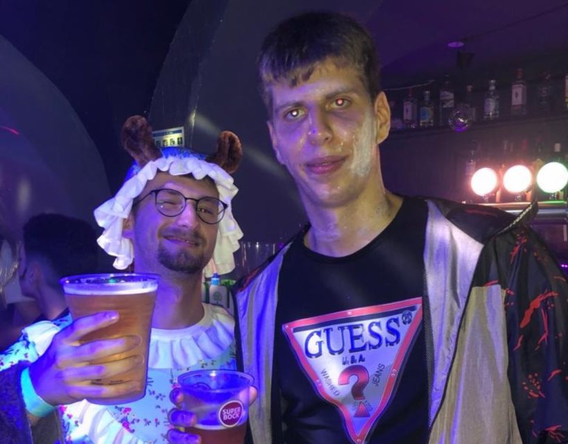 Halloween Haunts: Lisbon Pub Crawl Experience - Bar stop #3: Pumpkin shot, fake tattoos, and the costume buzz