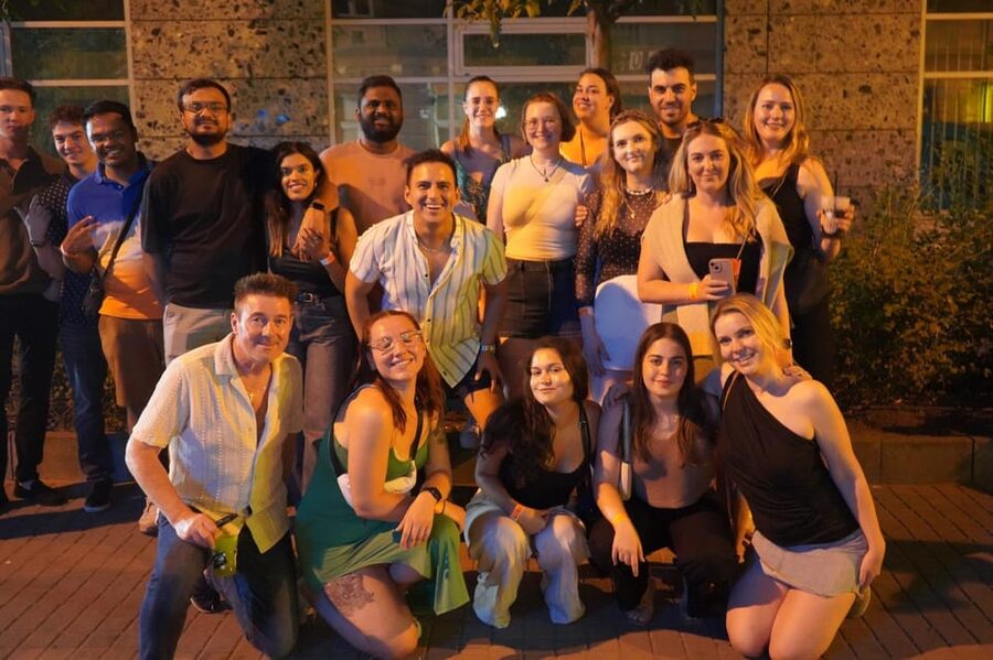 Hamburg: Reeperbahn Pub Crawl with Shots and Games - Dance-floor finish: where the energy usually peaks