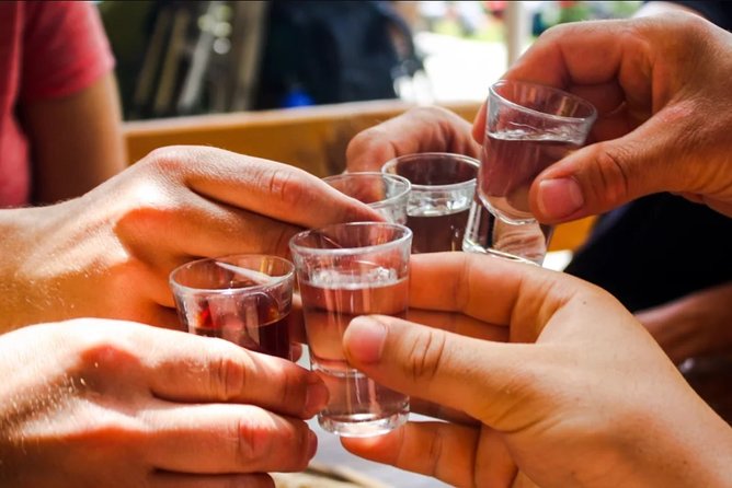 Haunted Montreal Pub Crawl - The timing reality: 2.5 hours, three 45-minute story blocks