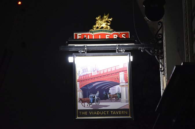 Haunted Pub Tour of London - Stop 3: Bishop’s Finger and the market spirit of Smithfield