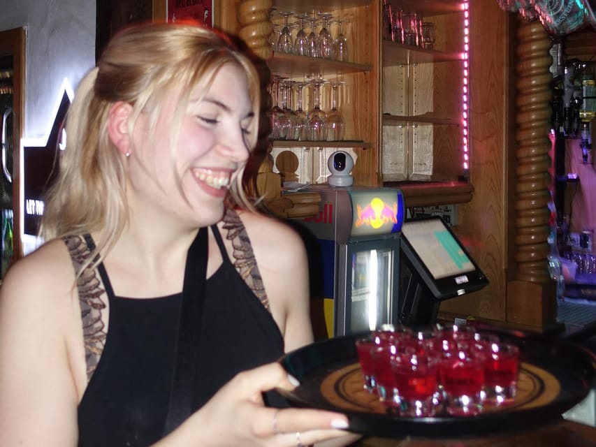 Heidelberg: Private pub crawl with insider-guide & shots - What to bring, and the rules that keep the night fun