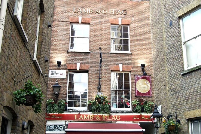 Historic London Pub Tour - The Walk Between Pubs: Where the Stories Turn Into Navigation