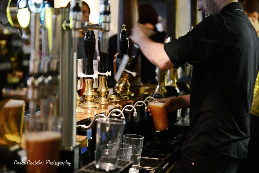 Historic pub tour with Brazilian guide (in Portuguese) - Should you book this historic pub tour?