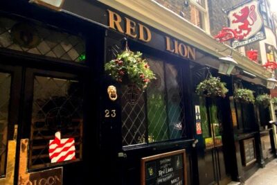 Historic Pub Walking Tour of London - How the four-pub route works in practice