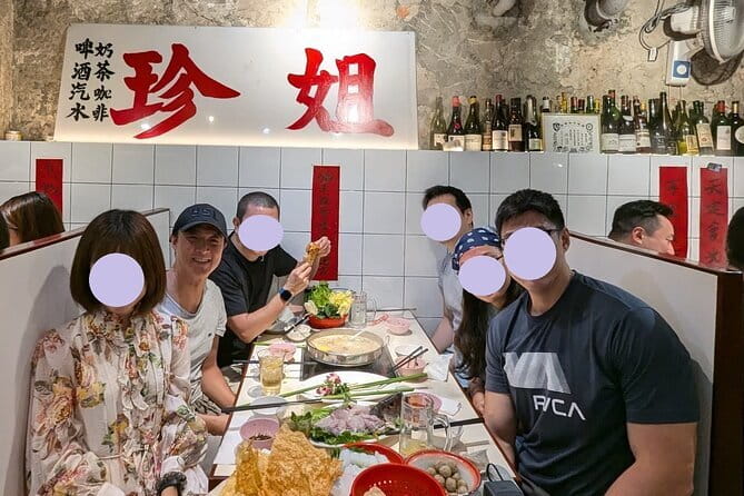 Hong Kong Pub Crawl at Lan Kwai Fong (LKF) - Skip-the-Line and VIP Club Entry: How to Get the Best Photos