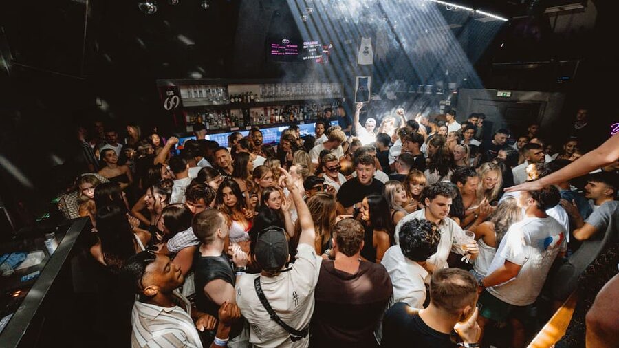 Ios: Pub Crawl with 5 Venues, 5 Shots, and 5 VIP Entrances - How the Ios Pub Crawl Works: 5 Venues, Shots, and VIP Entrances