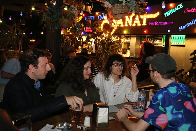 Istanbul's Longest-Running Trivia Night / Pub Quiz - 22:30 onward: Drinks, hanging out, and karaoke time
