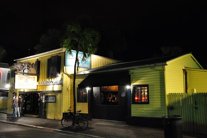 Key West Haunted Pub Crawl and Ghost Tour with Free T-Shirt - Meeting on Greene Street: what to know before you go