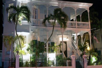 Key West Haunted Pub Crawl and Ghost Tour with Free T-Shirt - Duval Street stop: setting the spooky tone fast