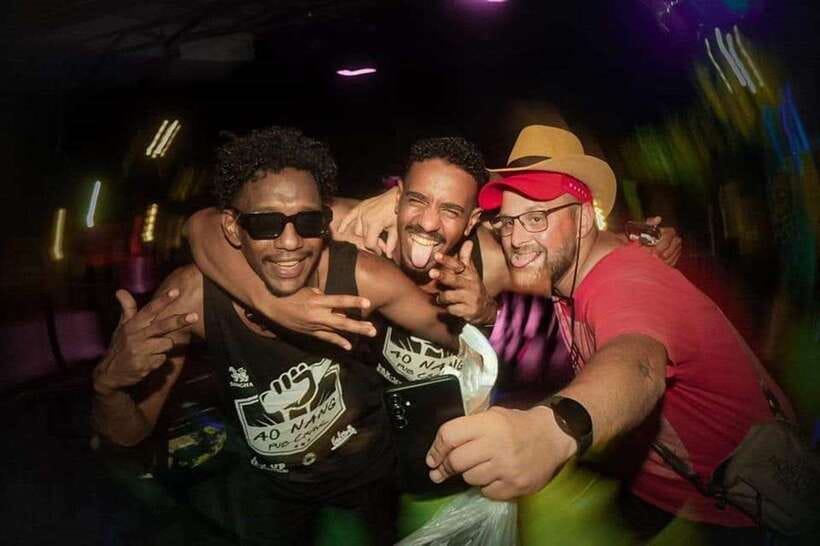 Krabi Pub Crawl - The Best Nightlife Tour in Ao Nang! - Cash, ID, and Bar Rules: Small Things That Keep the Night Smooth