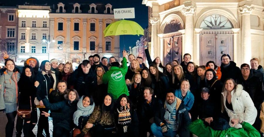 Krakow: Pub, Bar & Club Crawl - Stop-by-stop breakdown: what each phase feels like