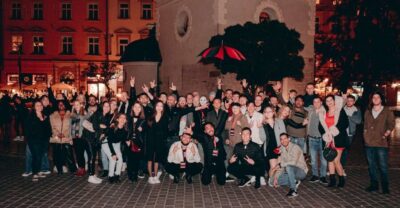 Krakow: Pub Crawl with 1 Hour of Unlimited Alcoholic Drinks - The one-hour power hour: unlimited vodka, beer, shots, and a magic show