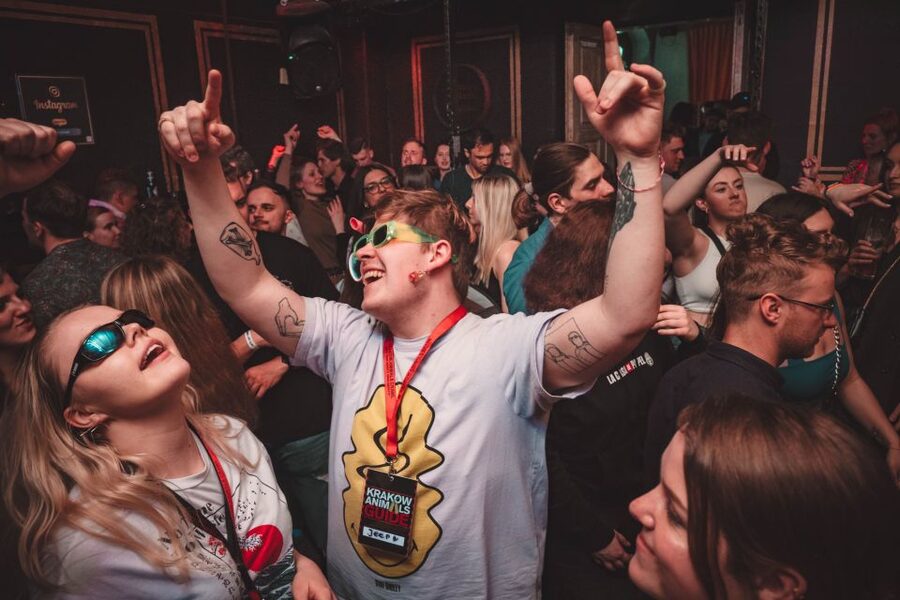 Krakow: Pub Crawl with 1 Hour of Unlimited Alcoholic Drinks - Who this crawl suits best (and who should skip it)
