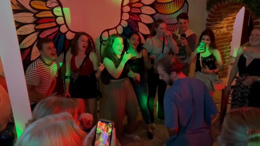 Lisbon Pub Crawl: Unlimited Drinks, Shots & V.I.P Club Entry - Lisbon Nightlife Starts at Miradouro de São Pedro de Alcântara