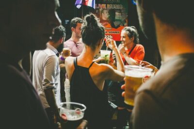 Lisbon: Pub Crawl with Open Bar and VIP Club Entry - The first hour open bar: when the value really shows