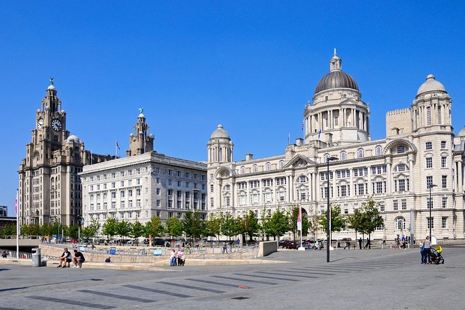 Liverpool's Best Craft Drinks & Pub Food With A Local: Private & Personalized - Getting Oriented: Town Hall Start and a Real Walking Tour