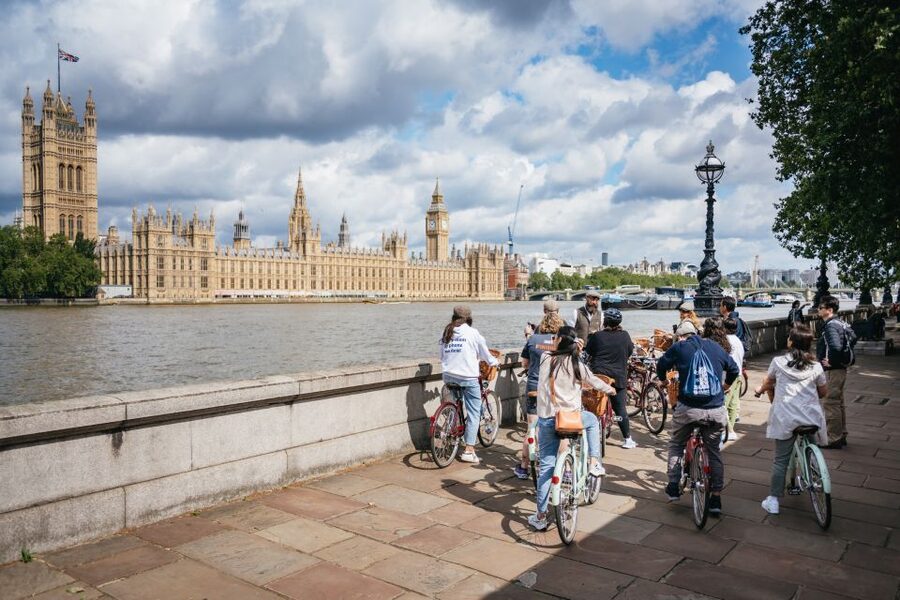 London: Landmarks & Secrets Bike Tour with Pub & Street Art - Who this tour fits best (and who should skip it)