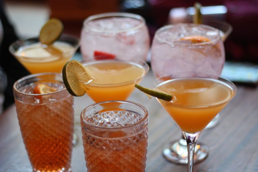 London: Private Pub Tour - The “Best of London” Style Stops and Why They Matter