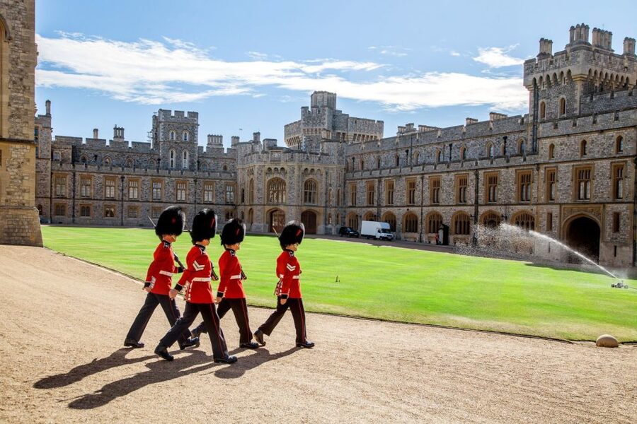 London: Stonehenge, Windsor Castle, Bath, Lacock & Pub Lunch - Lacock and the George Inn Pub Lunch: A Film-Set Feel Without the Fuss