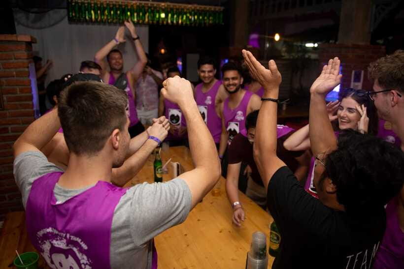 Mad Monkey Bangkok Pub Crawl - 11:15 PM: the Rere stop that keeps the momentum