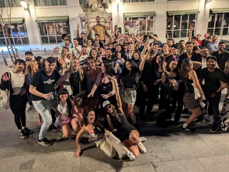 Madrid: Pub Crawl & Club Tour - 6 hours of momentum: what the crawl includes (and why it matters)