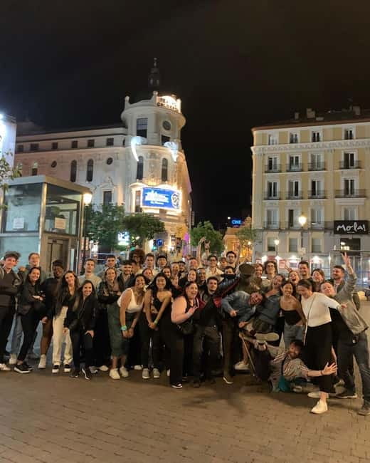 Madrid: Pub Crawl | Free shot & Free Club entry - Inside each stop: how the night usually flows