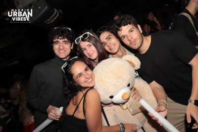 Madrid: Top Pub Crawl with Drinks and Free Nightclub Entry - Meeting by the Bear in Puerta del Sol
