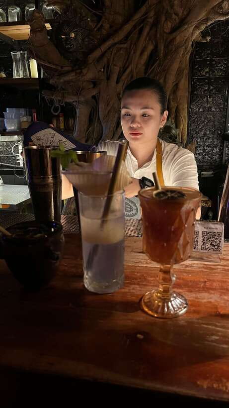 Manila Ultimate Nightlife Pub Crawl - Rooftop bar in Makati: the skyline payoff