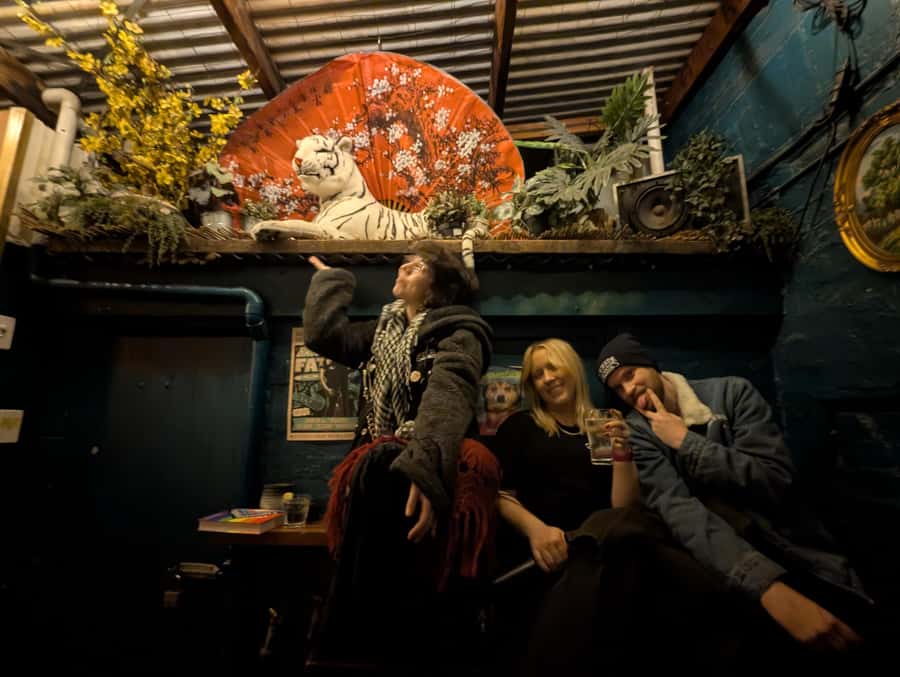 Melbourne Music Venue Pub Crawl with History + 2 Free Drinks - Stop 1: Lulie Tavern for Americana vibes and your free beer