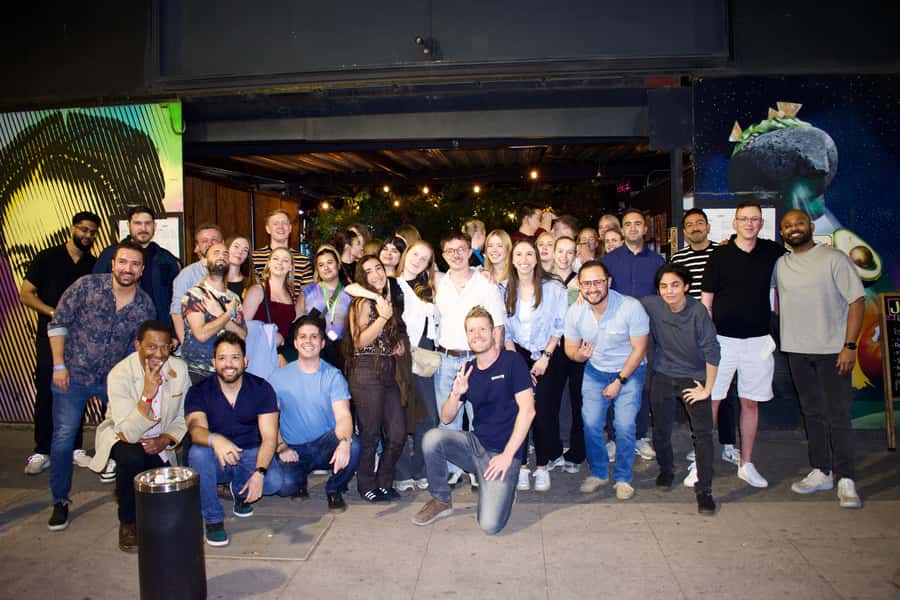 Mexico City: Guided Pub Crawl with Party Games - Key highlights at a glance