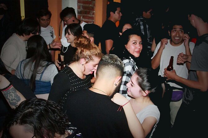 Mexico City Pub Crawl - Group size and meeting new people without awkwardness