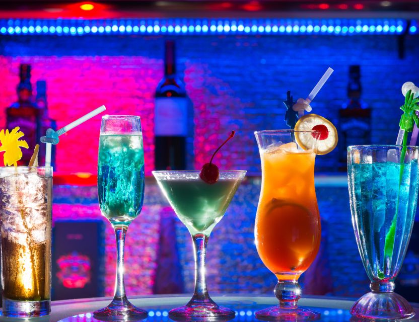 Miami: Ghosts, Boos and Booze Haunted Pub Crawl - Mac’s Club Deuce: eerie traditions and Miami’s darker side