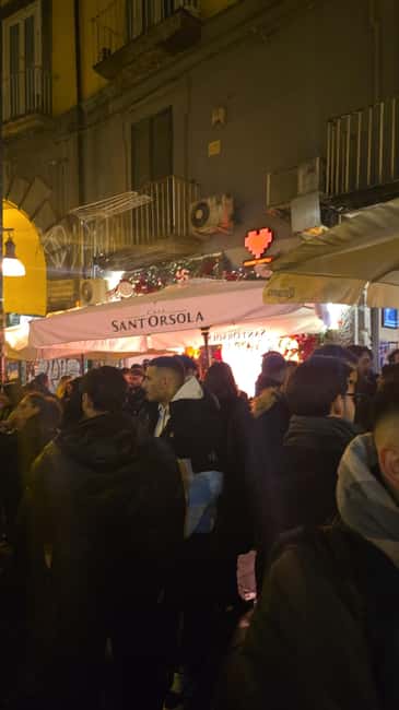 Naples Pub Crawl; from the first free Spritz to the Disco - Practical tips before you go to Toledo and beyond