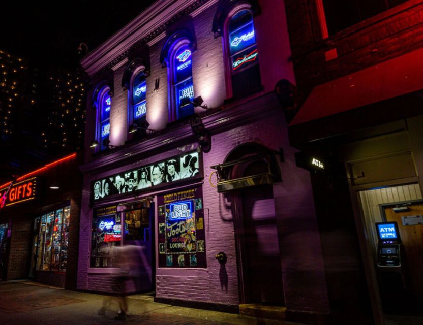 Nashville: Ghosts, Boos and Booze Haunted Pub Crawl - Drinks and ID rules: how to avoid the awkward moment