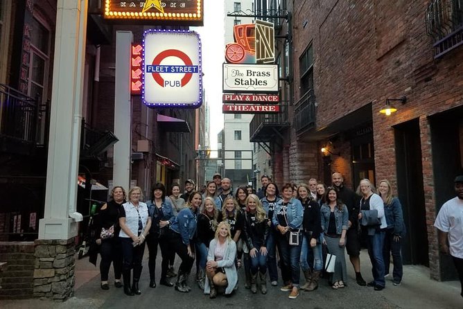 Nashville's Honky-Tonk Walking Sightseeing Pub Crawl - Discounts, freebies, and what to look for at each stop