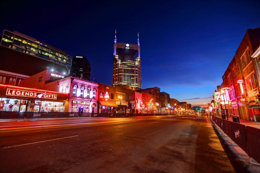 Nashville: Seeking Spirits Haunted Pub Crawl - How the 2-hour haunted pub crawl actually feels