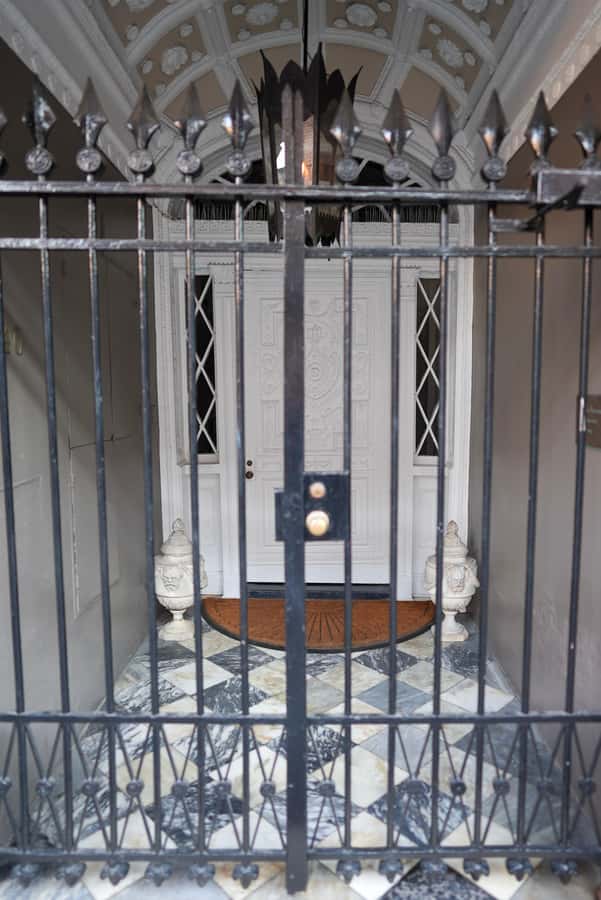 New Orleans: True Crime Pub Crawl - What You Learn: New Orleans True Crime That Feels Like Local Lore