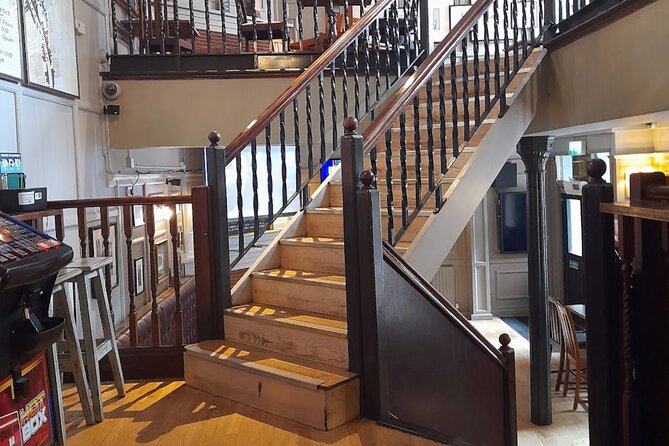 Newcastle Upon Tyne Private Historic Pub Tour With Free Drinks! - Stops 12 to 15: Old George, a heavy-lifters story, and the Theatre Royal zone