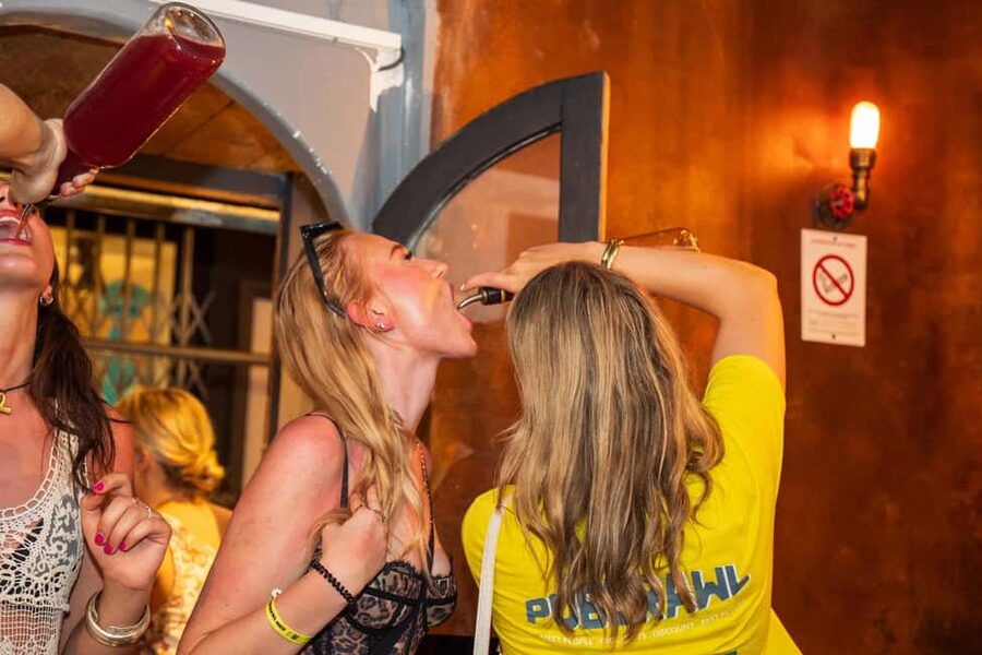 Nice : Yellow Pub Crawl - Social Bars, Games & Meet People - Photos and small extras that keep it fun