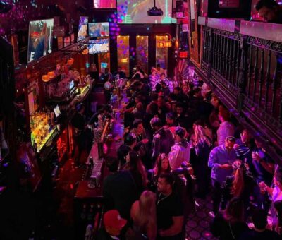 NYC Pub Crawl Experience - Price Check: $18 Gets You More Than a Drink